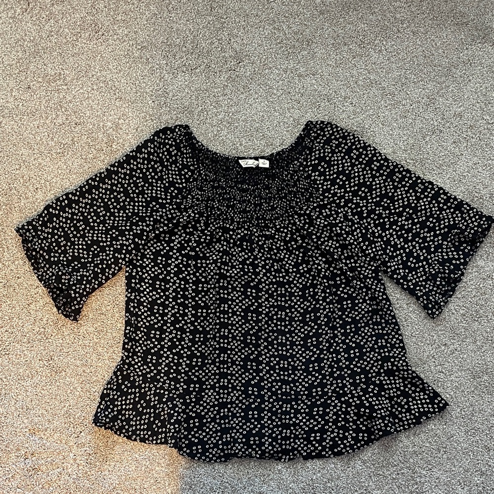 Elegant Black and White Patterned Blouse